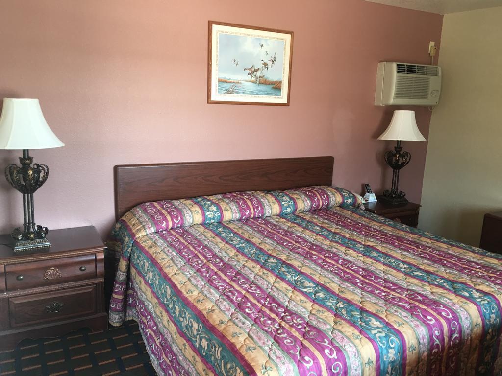 Best Value Inn Motel Sandusky Marianna Εξωτερικό φωτογραφία