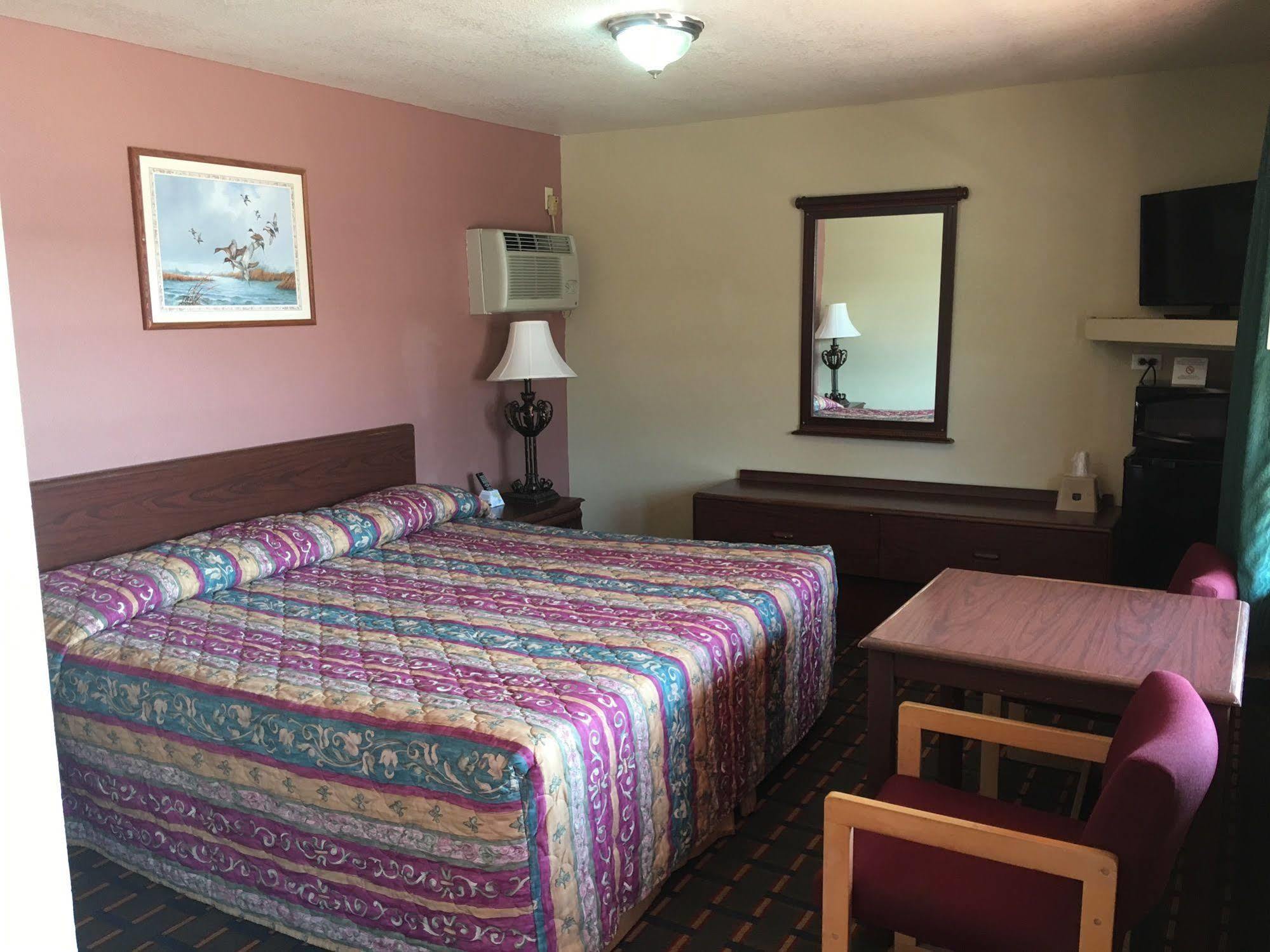 Best Value Inn Motel Sandusky Marianna Εξωτερικό φωτογραφία