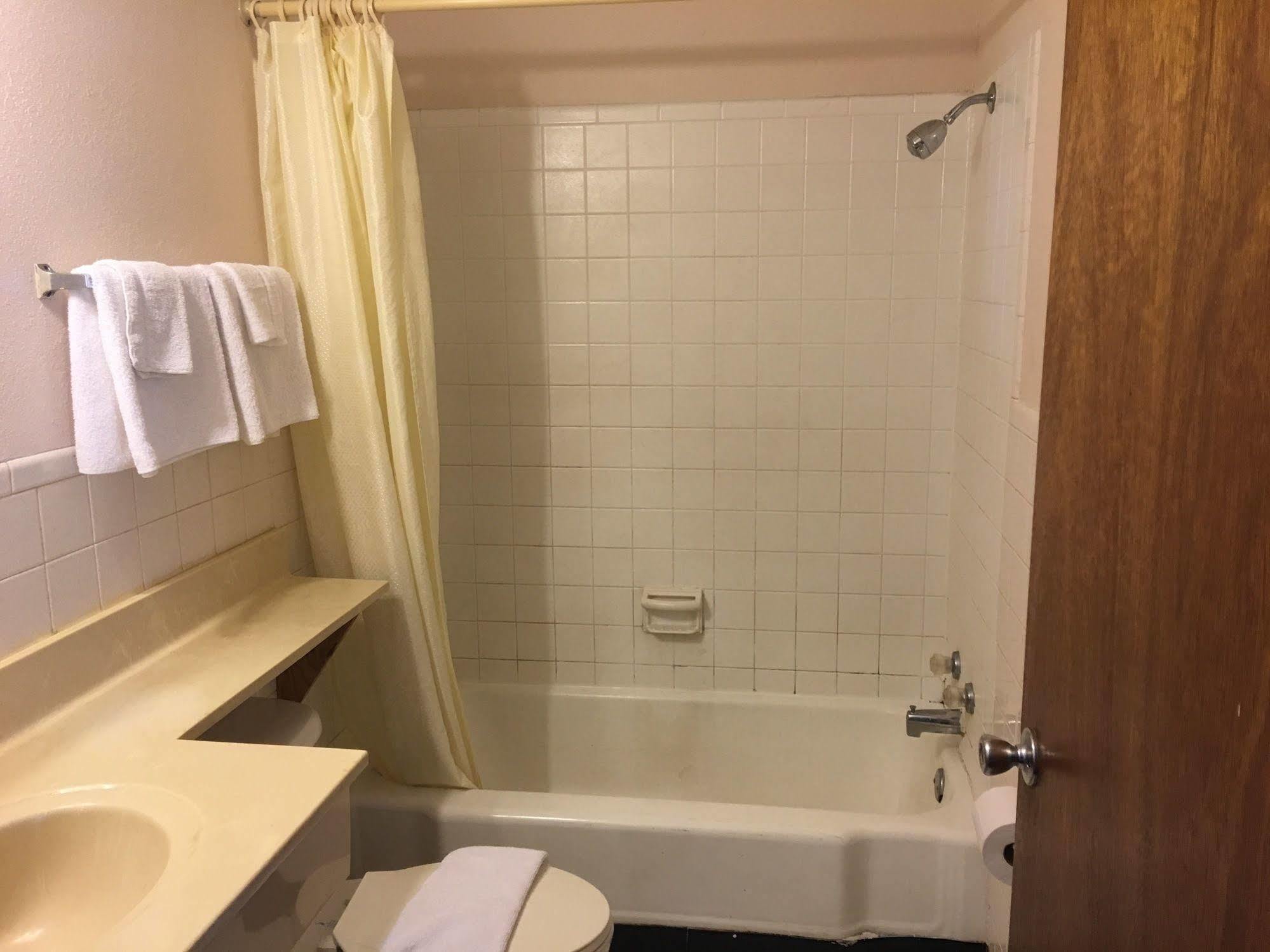 Best Value Inn Motel Sandusky Marianna Εξωτερικό φωτογραφία