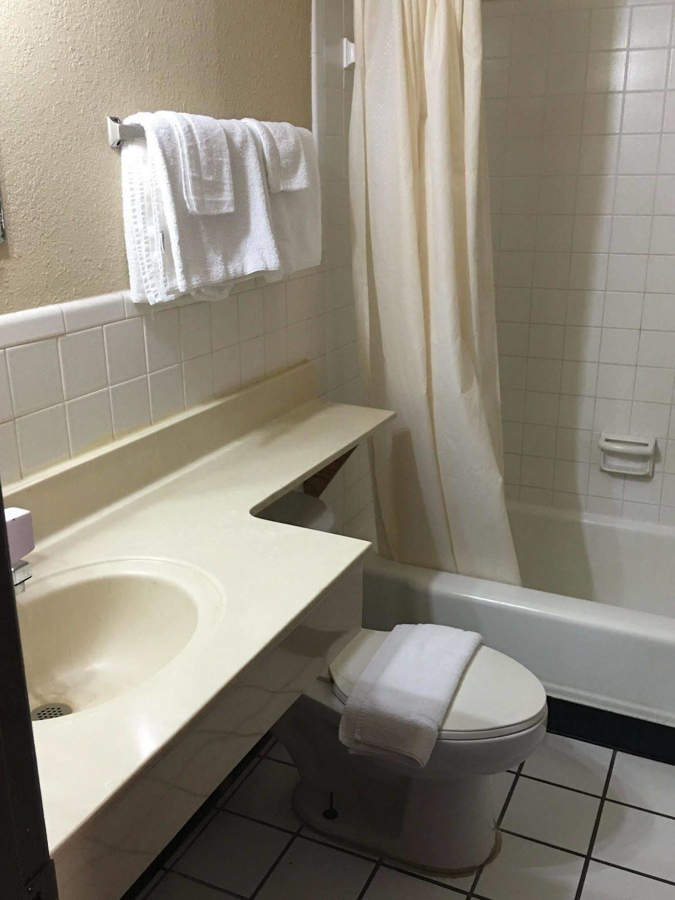 Best Value Inn Motel Sandusky Marianna Εξωτερικό φωτογραφία