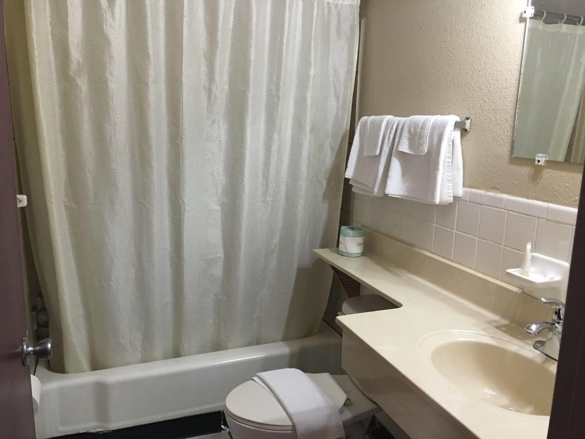 Best Value Inn Motel Sandusky Marianna Εξωτερικό φωτογραφία