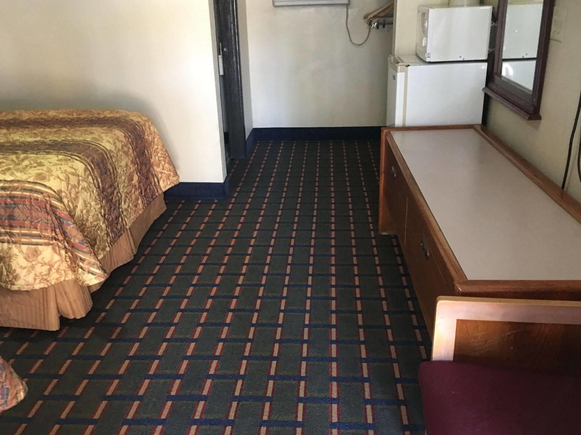 Best Value Inn Motel Sandusky Marianna Εξωτερικό φωτογραφία